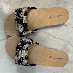 Kate Spade x Dr. Scholl’s Sandal